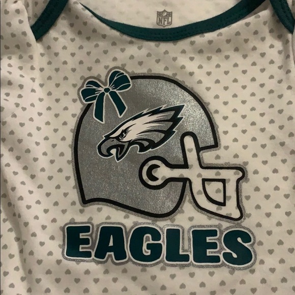 Infant Girls Philadelphia Eagles Onesie Size 3-6 - Picture 2 of 4